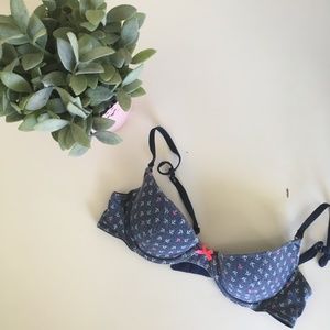 FREE w/purchase Aerie lightly lined demi 32AA bra